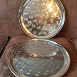 Set of 2 vintage trays
