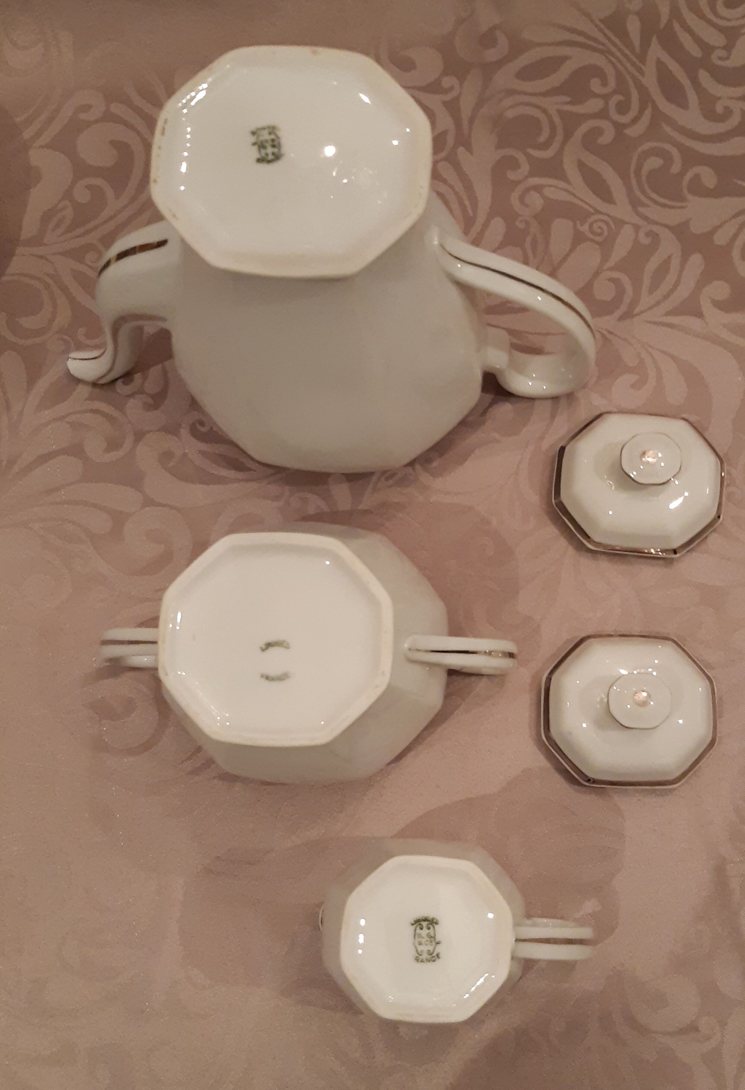 Complete art deco service in Limoges porcelain 12 cups