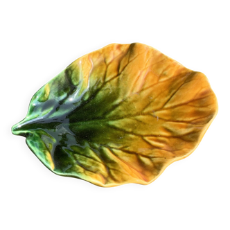 Empty pocket, slip dish in the shape of a leaf by Marc Giger