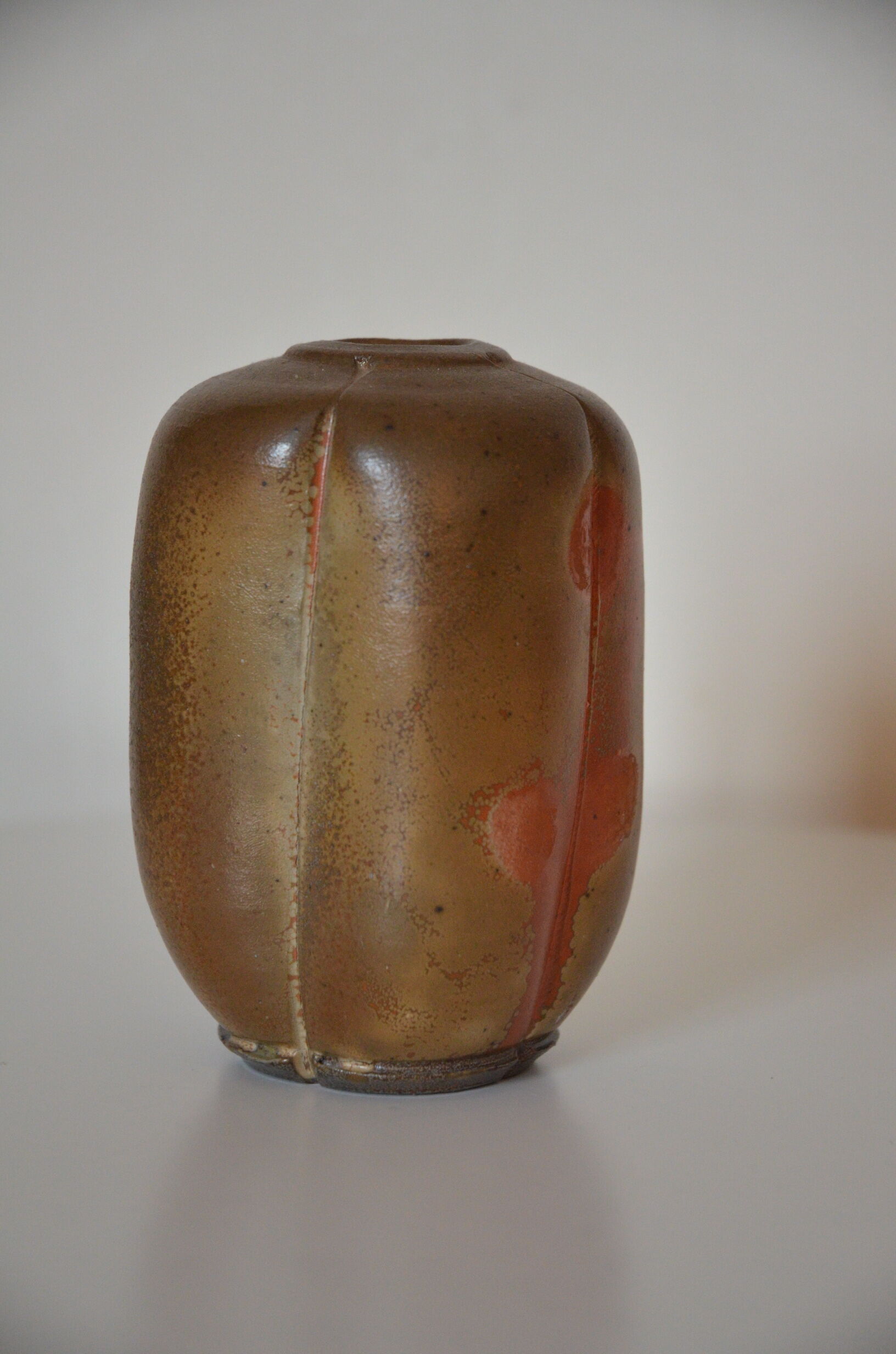 Vase en forme de cabosse de Cacao