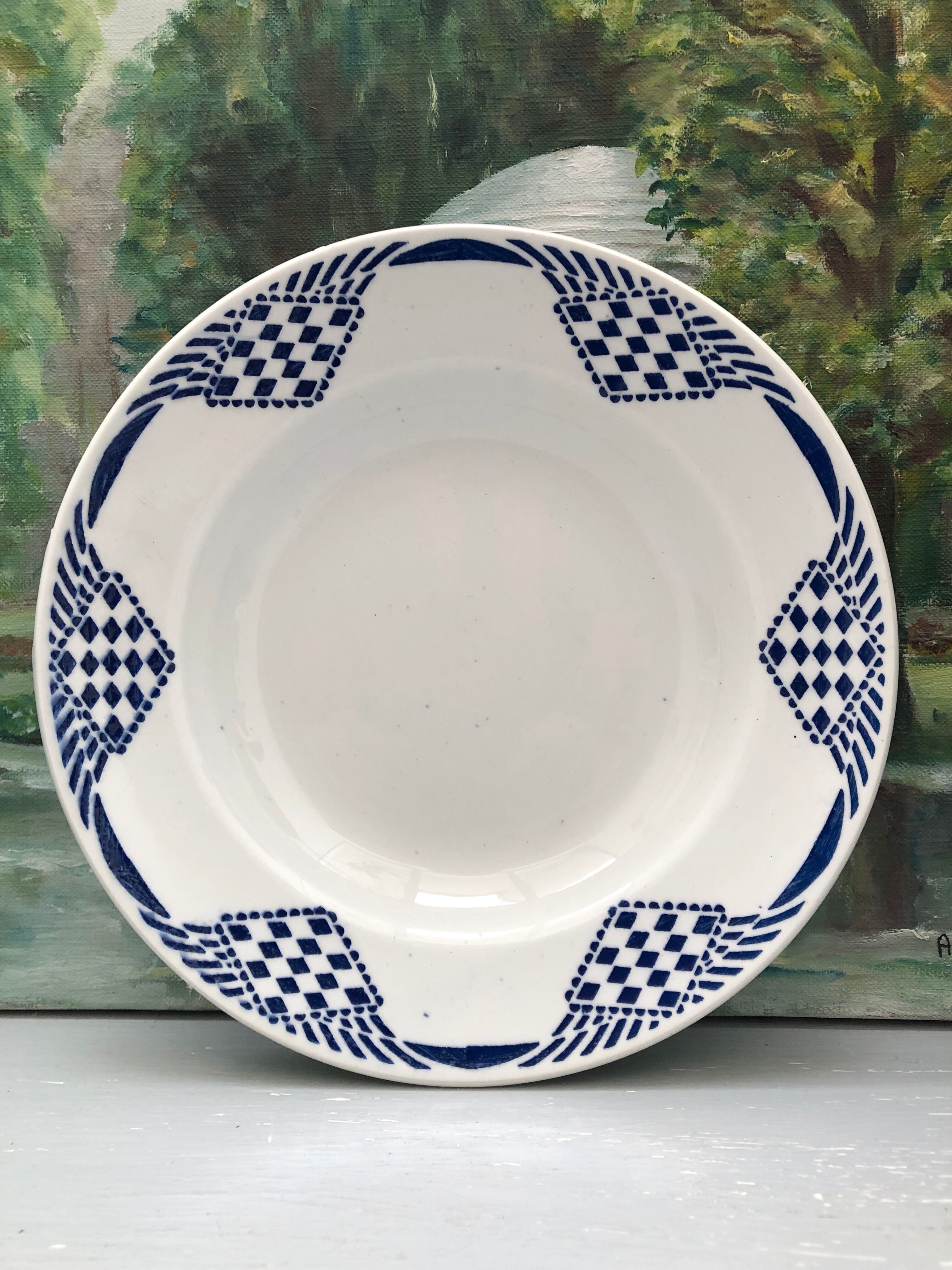 Assiettes creuses signé Moulins des Loups Hamage orchies nord France modèle "pantin"