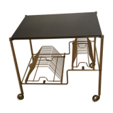 Serving table