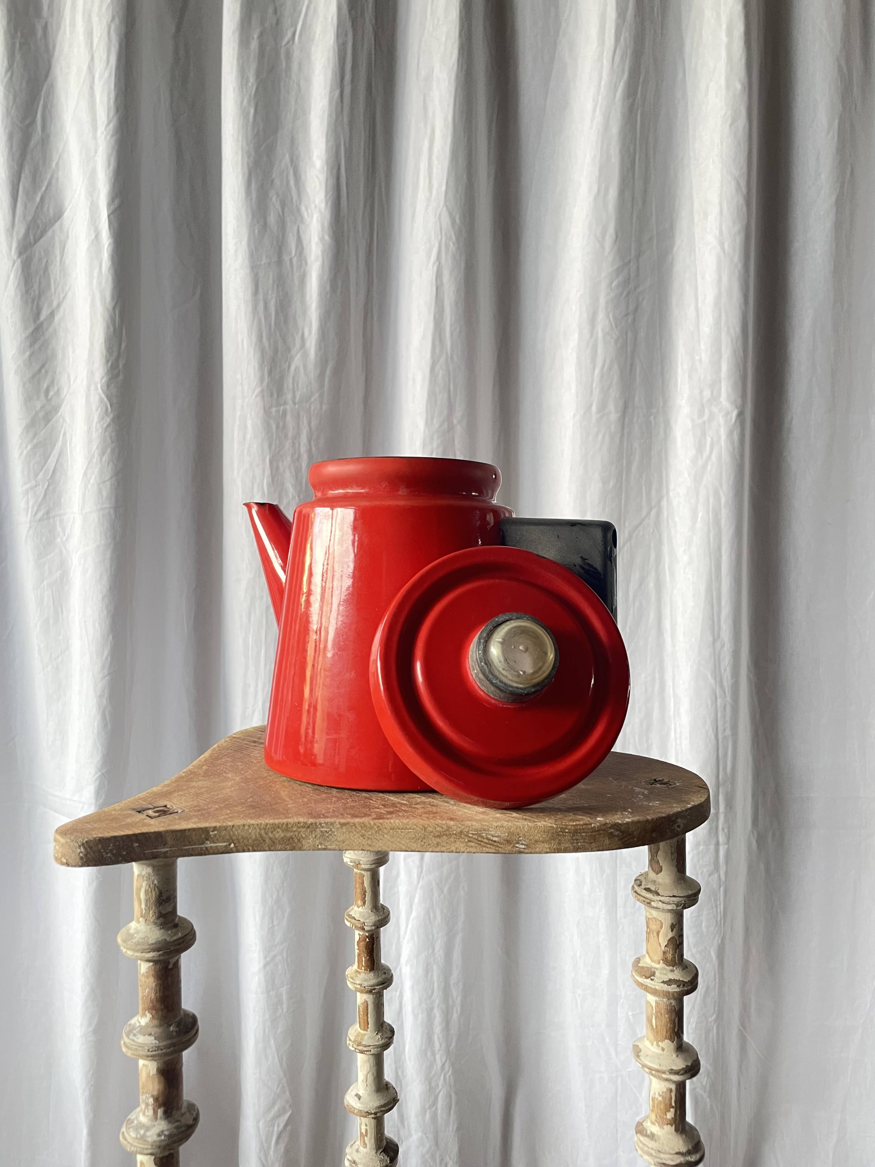 Enamelled Cast Iron Coffee Pot by Antti Nurmesniemi for Finel, 1950