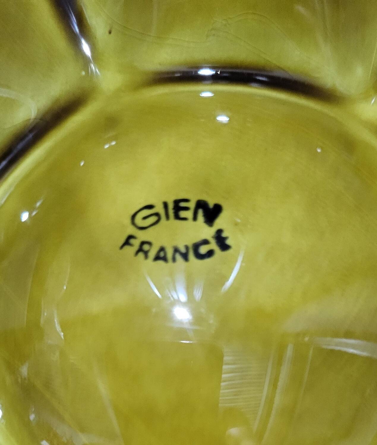 Authentic old vintage oyster set signed Gien France