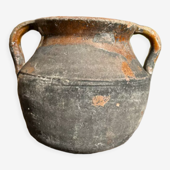 Terracotta pot