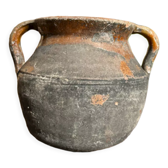 Terracotta pot