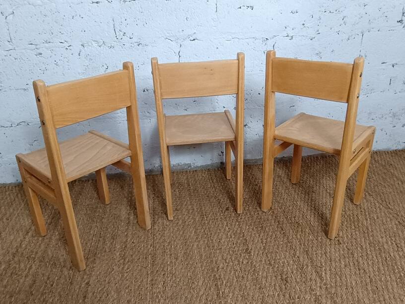 3 chaises enfant brutaliste années 80 en frêne