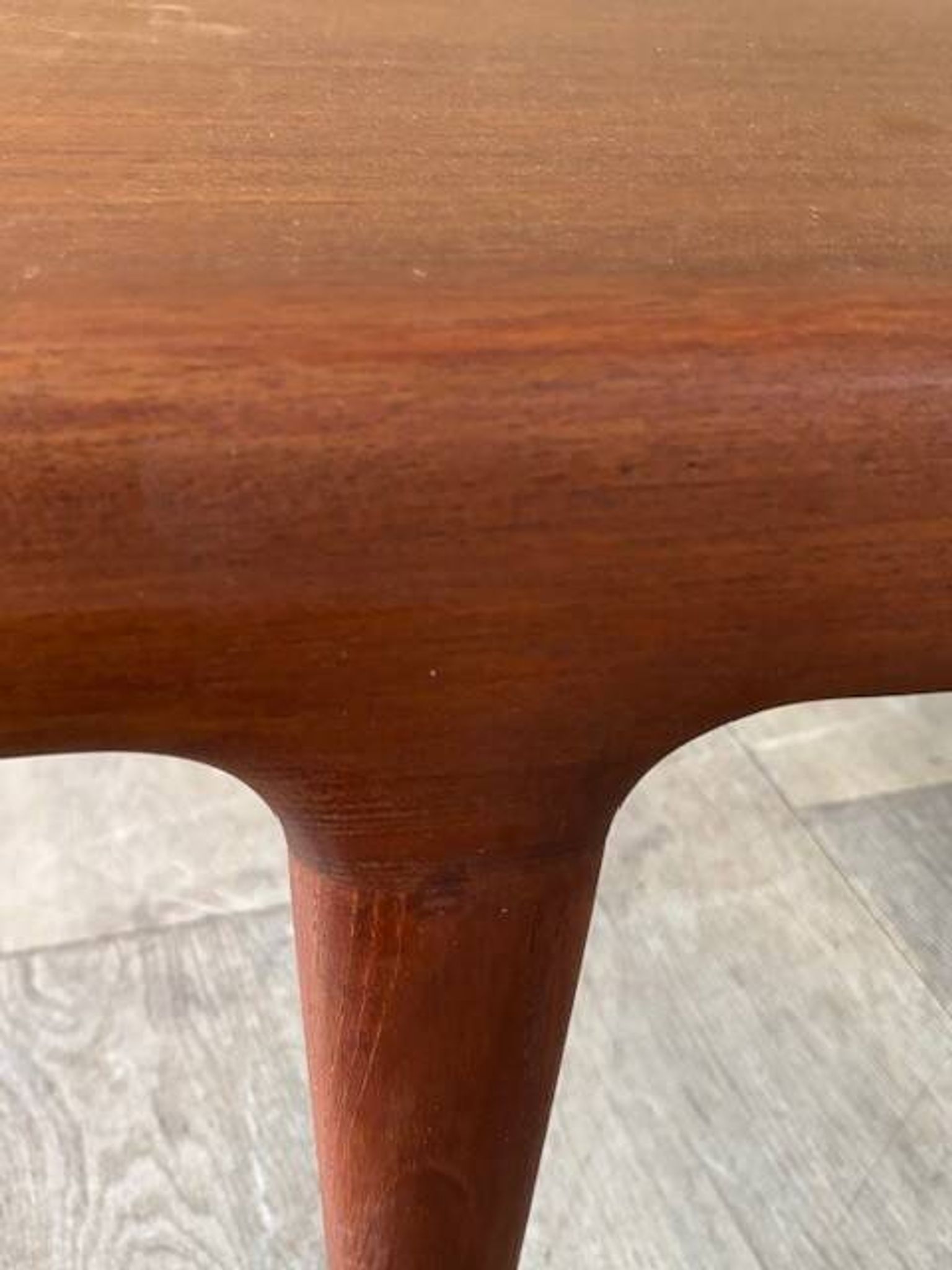 table basse de Johannes Andersen - Danemark années 60
