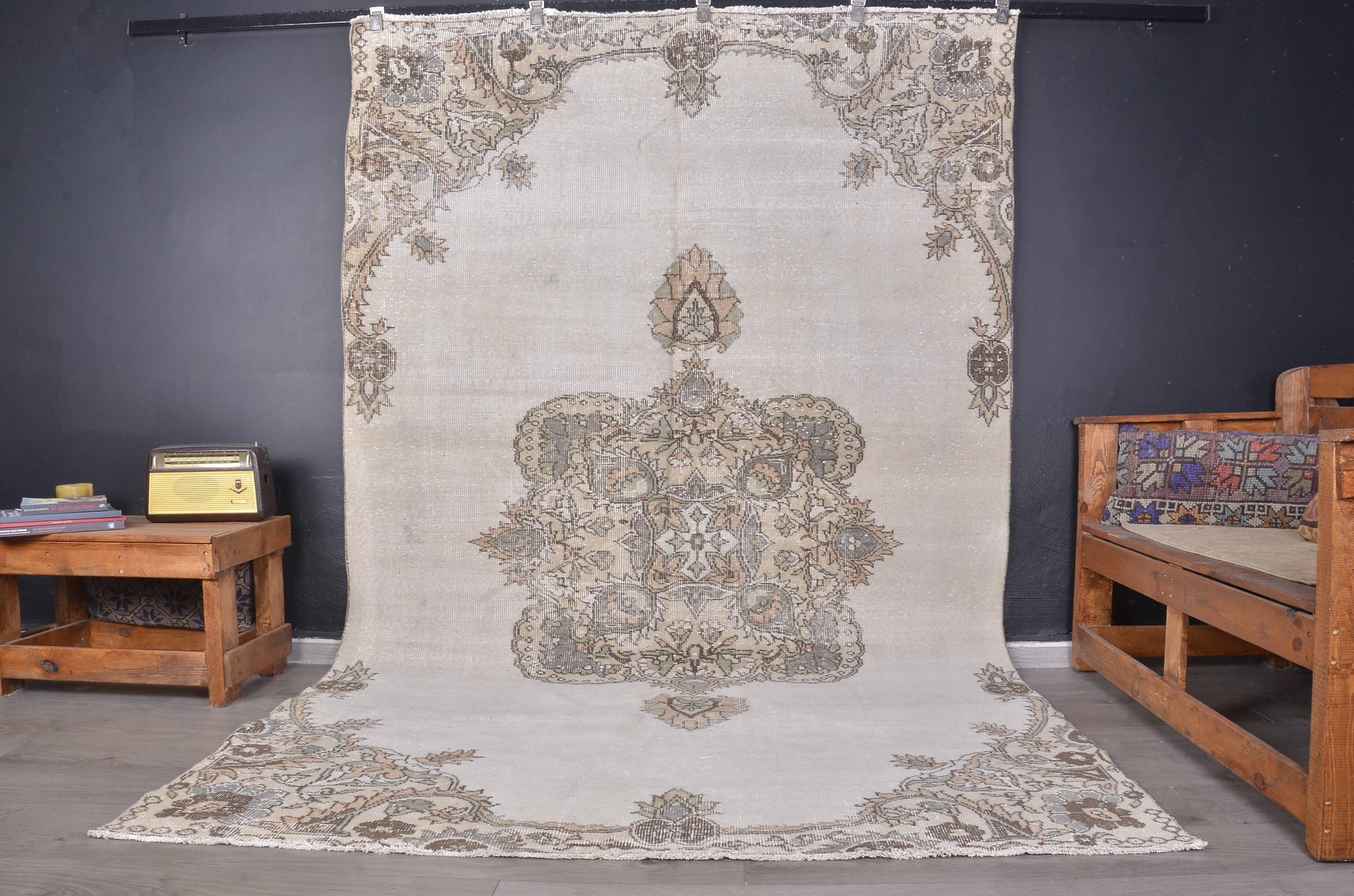 Oushak Anatolian Floral Carpet sku 1321