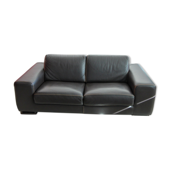 Chocolate leather sofa 2.5 places Roche Bobois