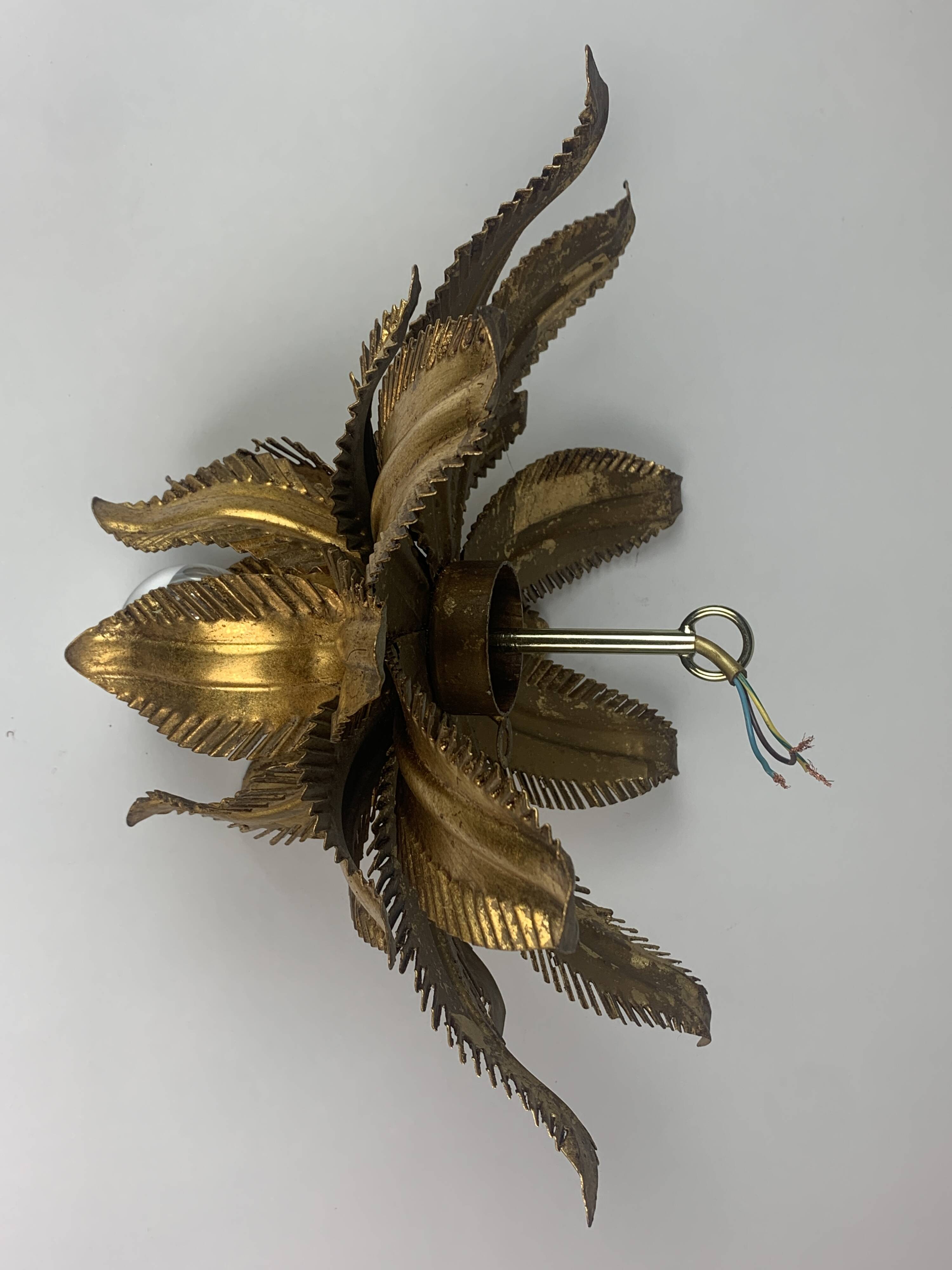 Paire de plafonniers florentins en laiton de style Hollywood Regency par Hans Kogl, années 1960