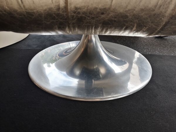 Fauteuil capitonné Marie's corner avec repose-pieds