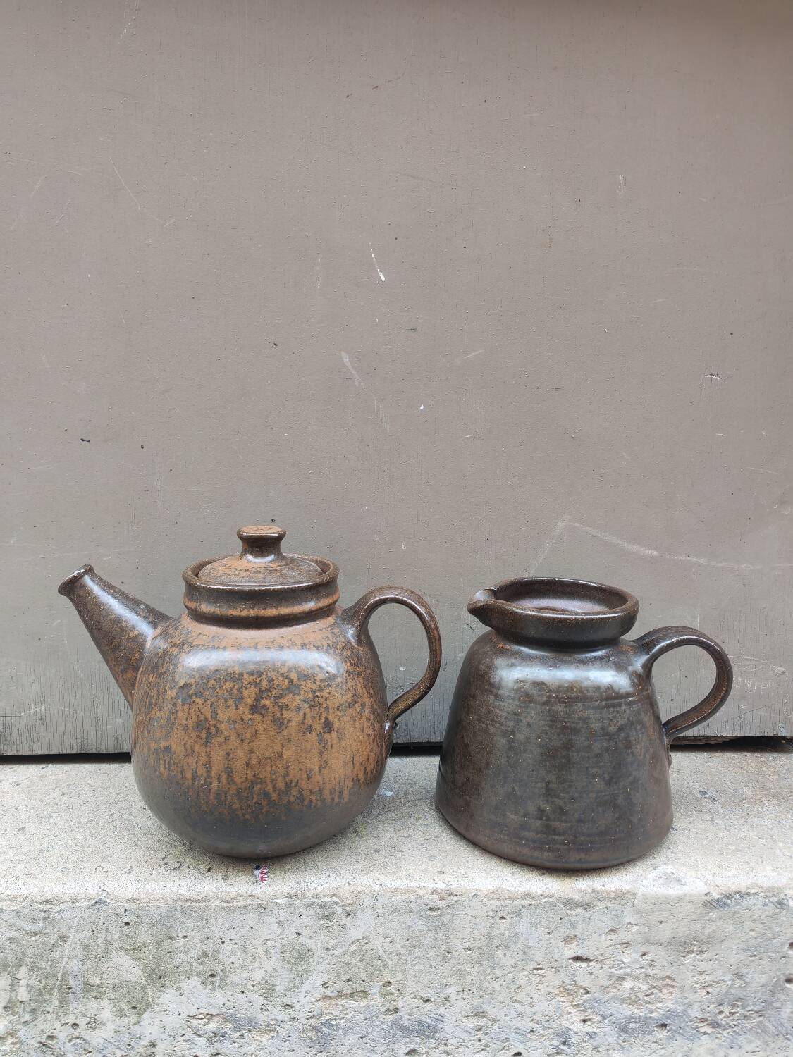 Teapot and jug by Rudi Stahl