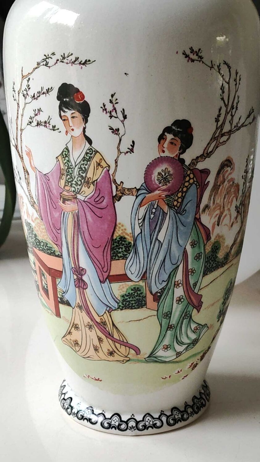 Chinese baluster vase. in glazed ceramic. geisha/wilderness motifs. stamped. high 32 cm