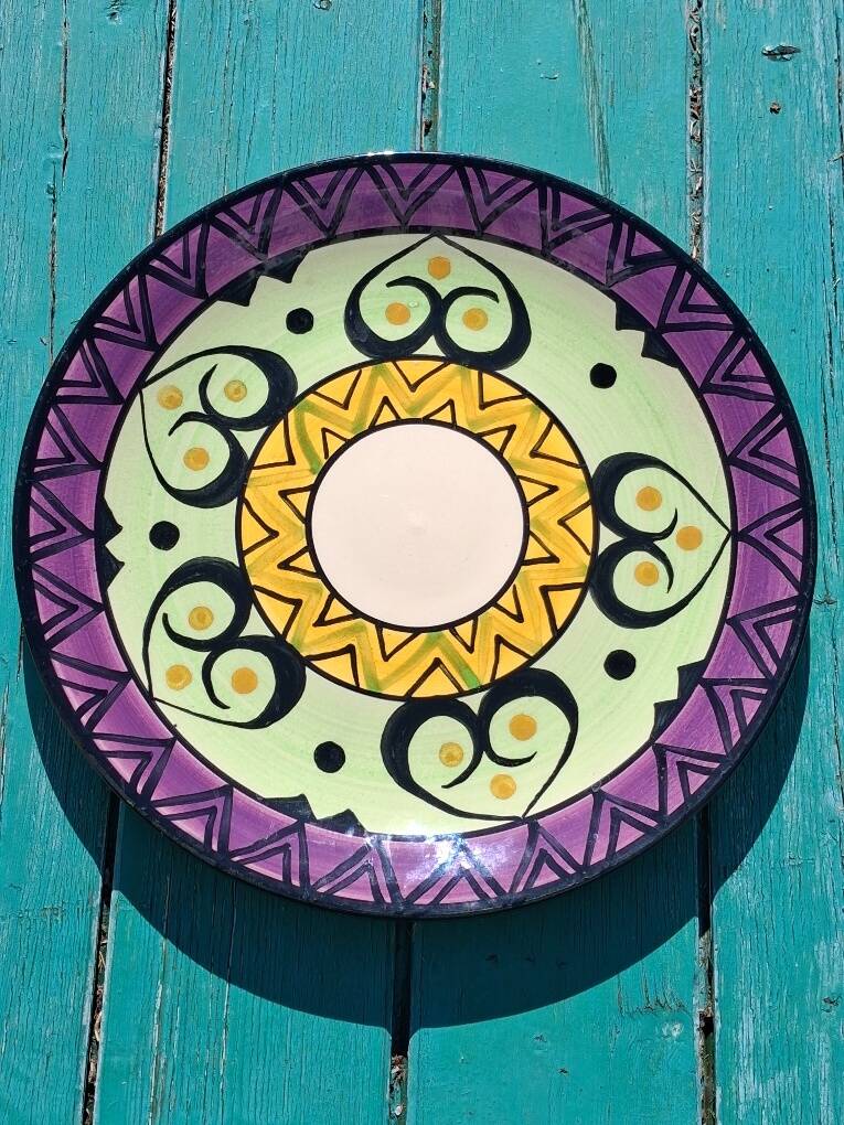 Hand-painted ceramic plate from Brittany, vintage (1960-1970)🌸