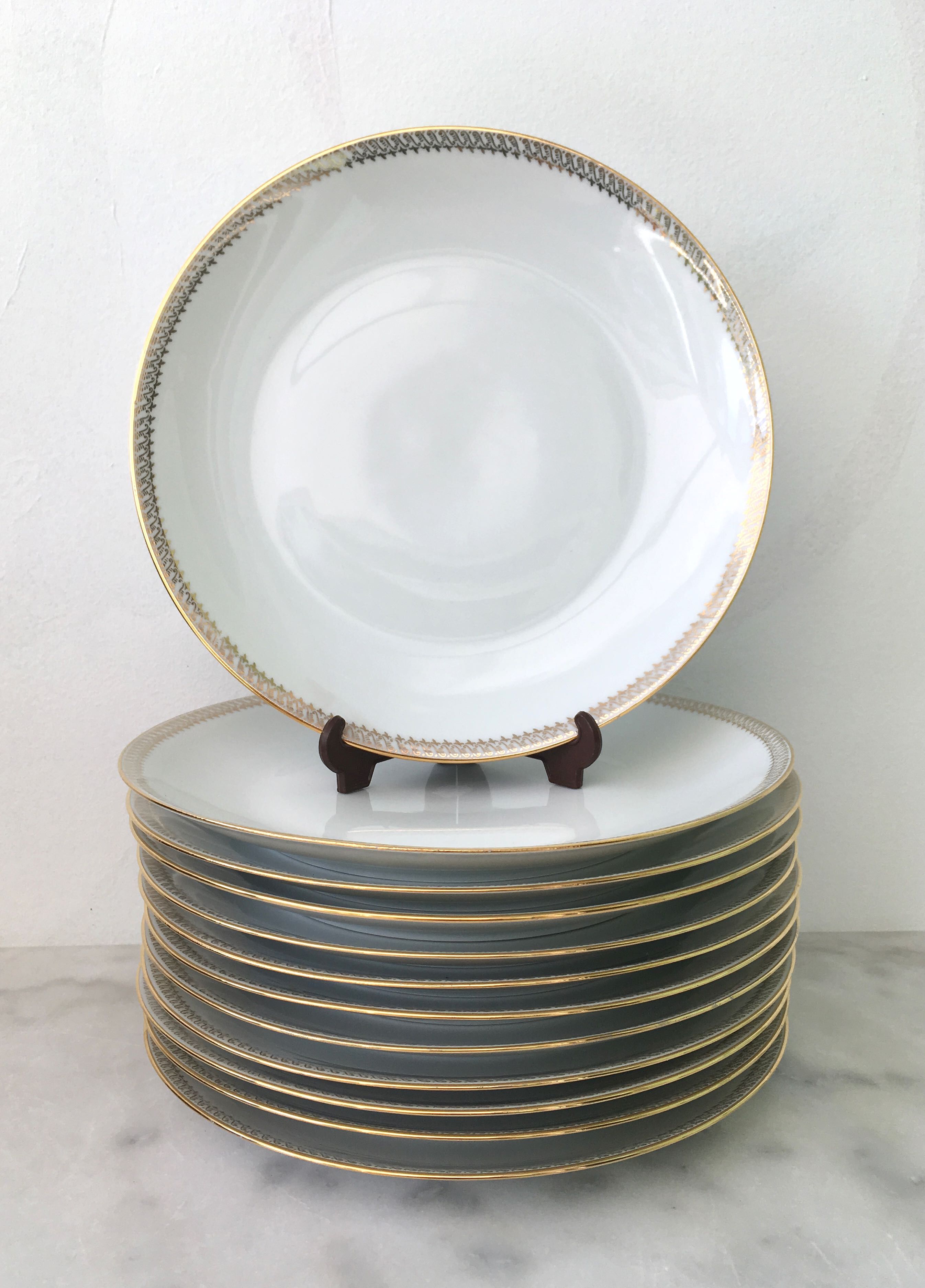 Set of 10 flat plates porcelain from Limoges