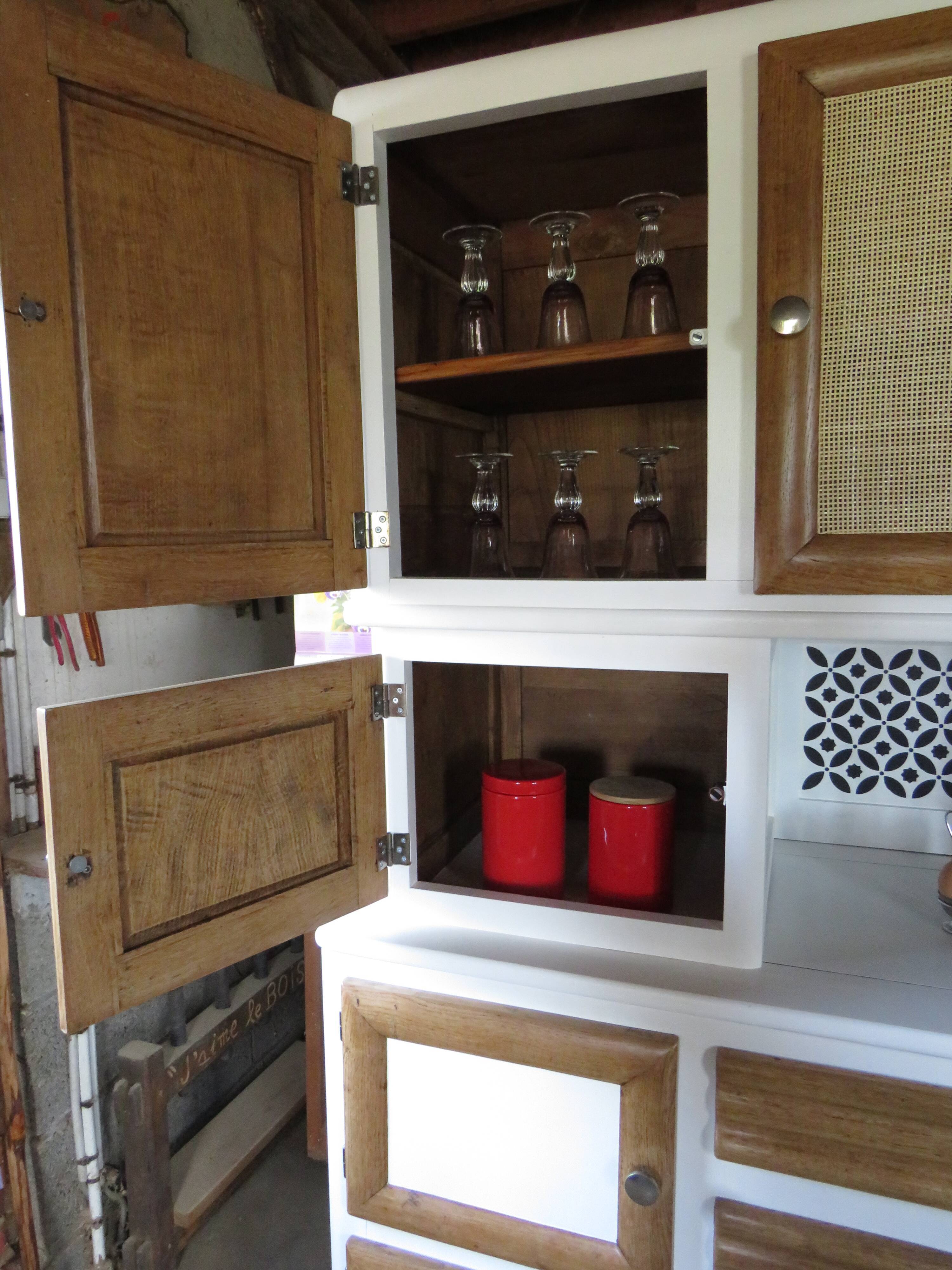 Mado buffet from the roaring twenties