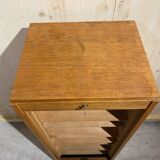 Curtain filing cabinet
