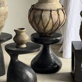 Sexy Neck - Solid wood side table (monoxyle) in organic shape colour