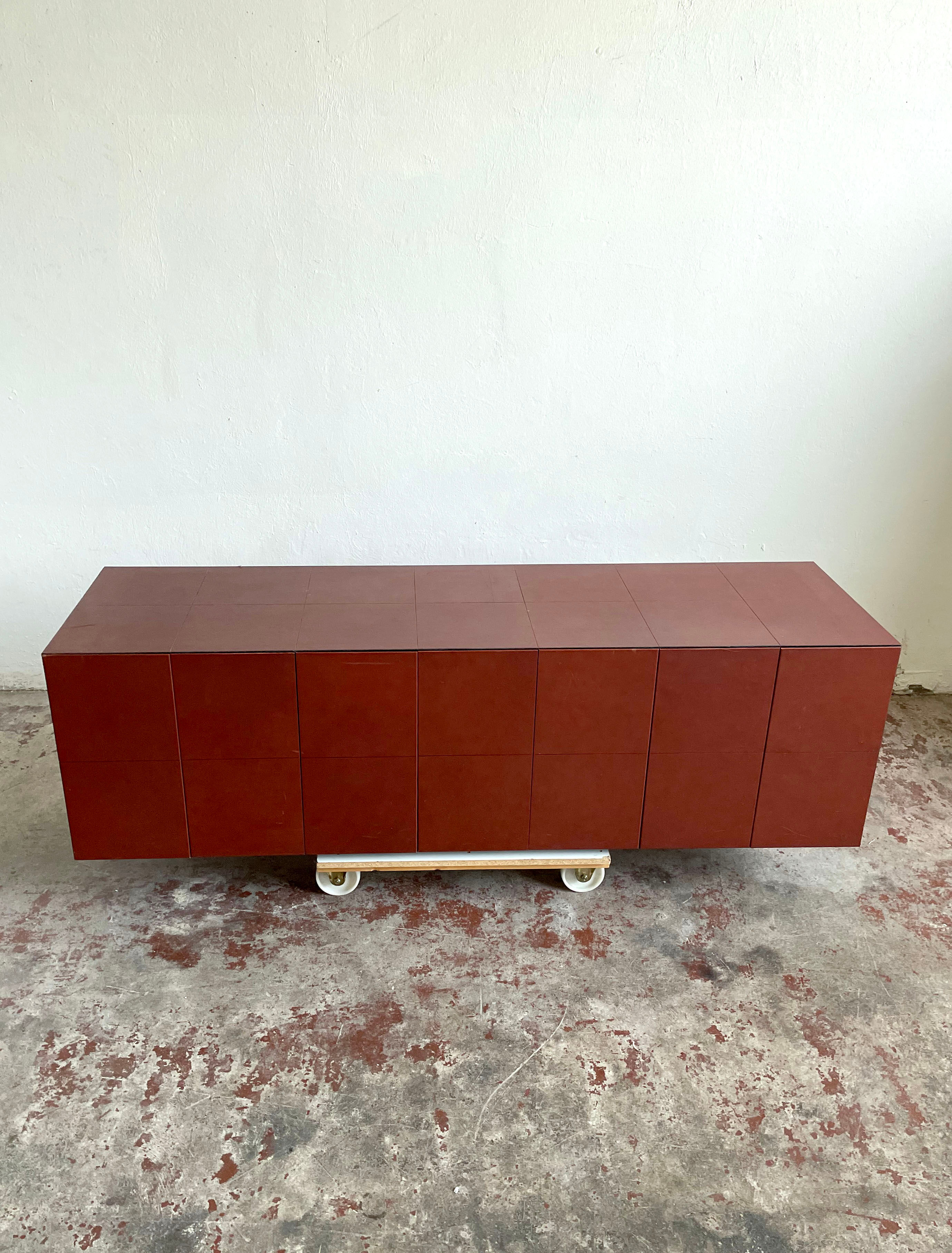 Enfilade par Lella & Massimo Vignelli pour Poltrona Frau, Italie années 1990
