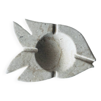 Travertine fish pocket emptier