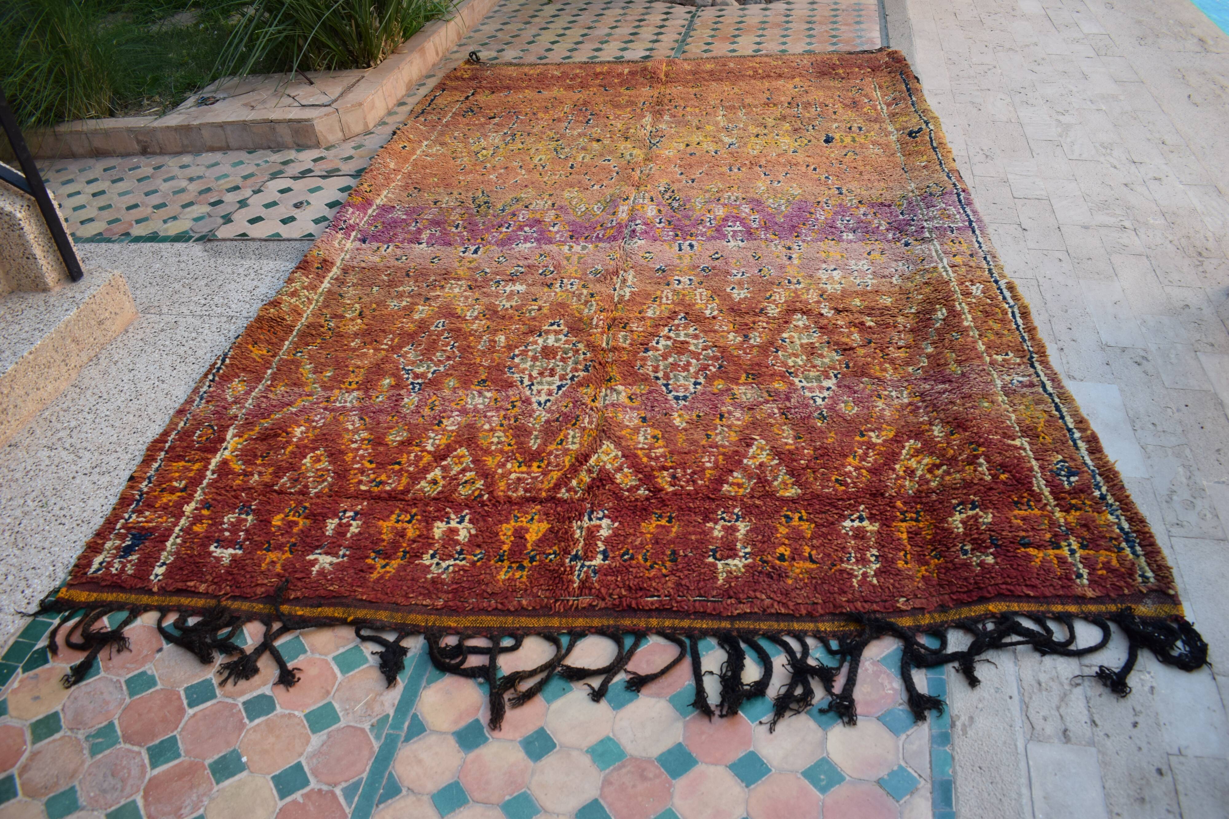 Vintage Moroccan Berber rug, 305x194 cm