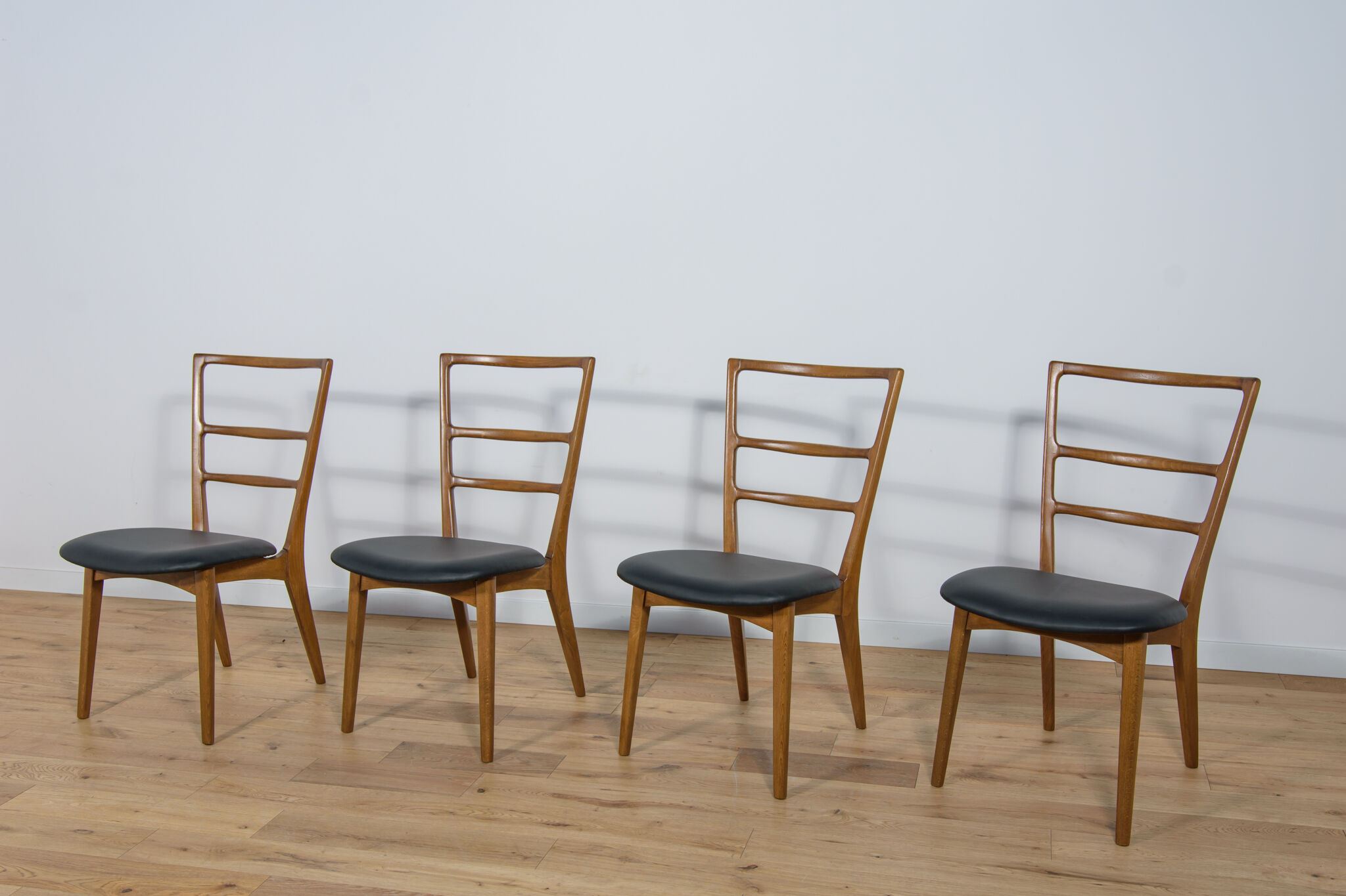Dining Chairs by Mariana Grabińskiego for Swarzędzka Factory, 1960s, Set of 4