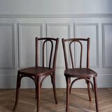 Chaises de style bistrot parisien