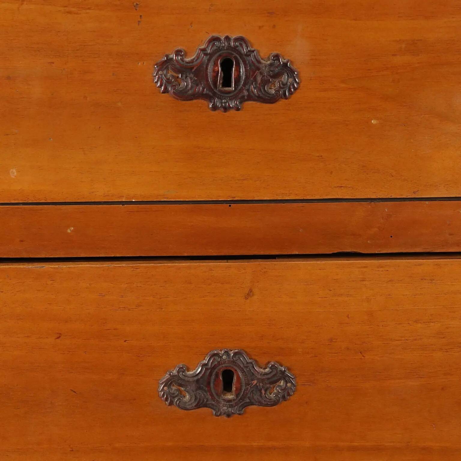 Commode ancienne Umbertino en noyer 5 tiroirs XX Century