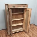 Art Nouveau chest of drawers in walnut