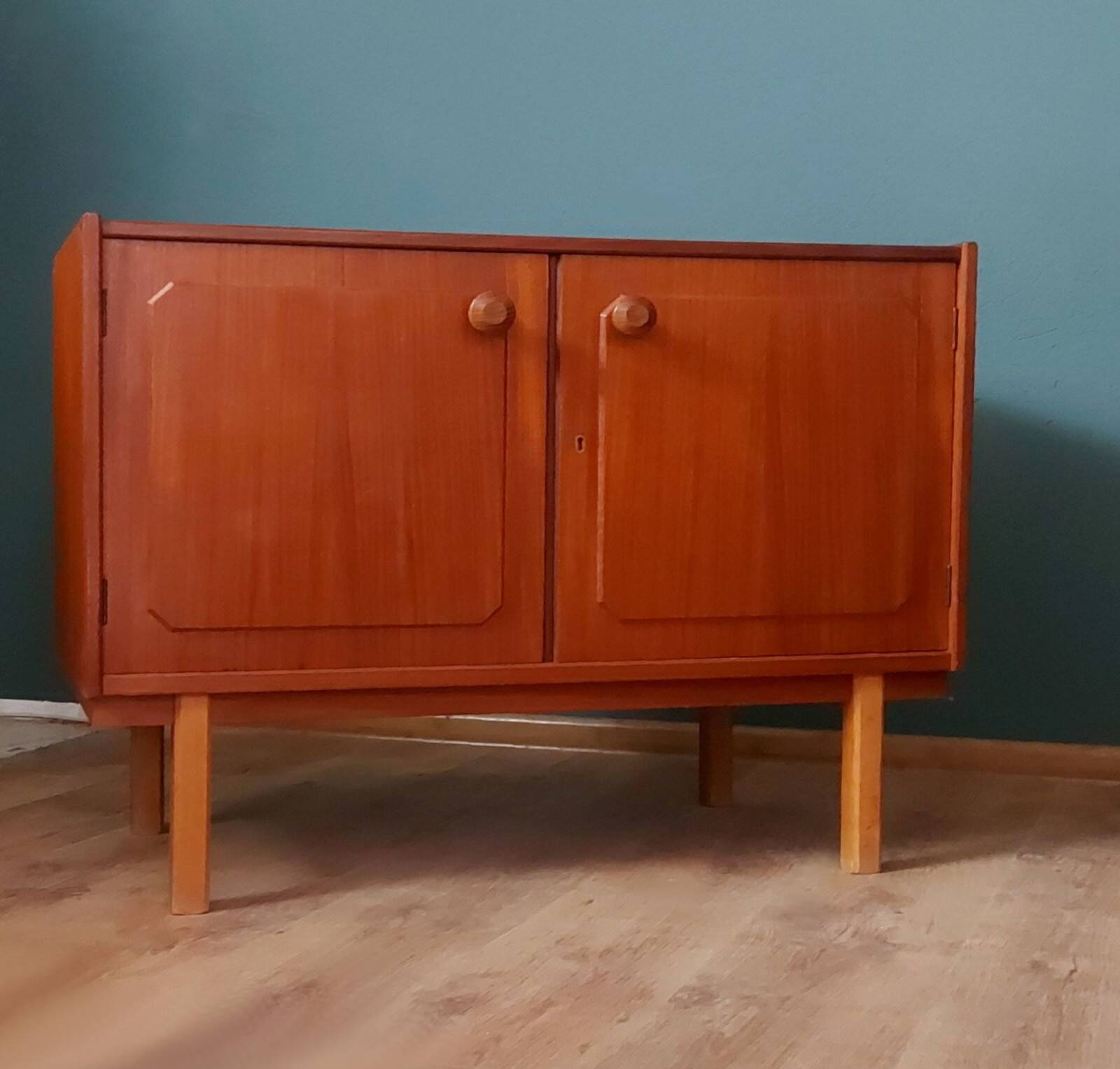 Meuble en teck des années 1960