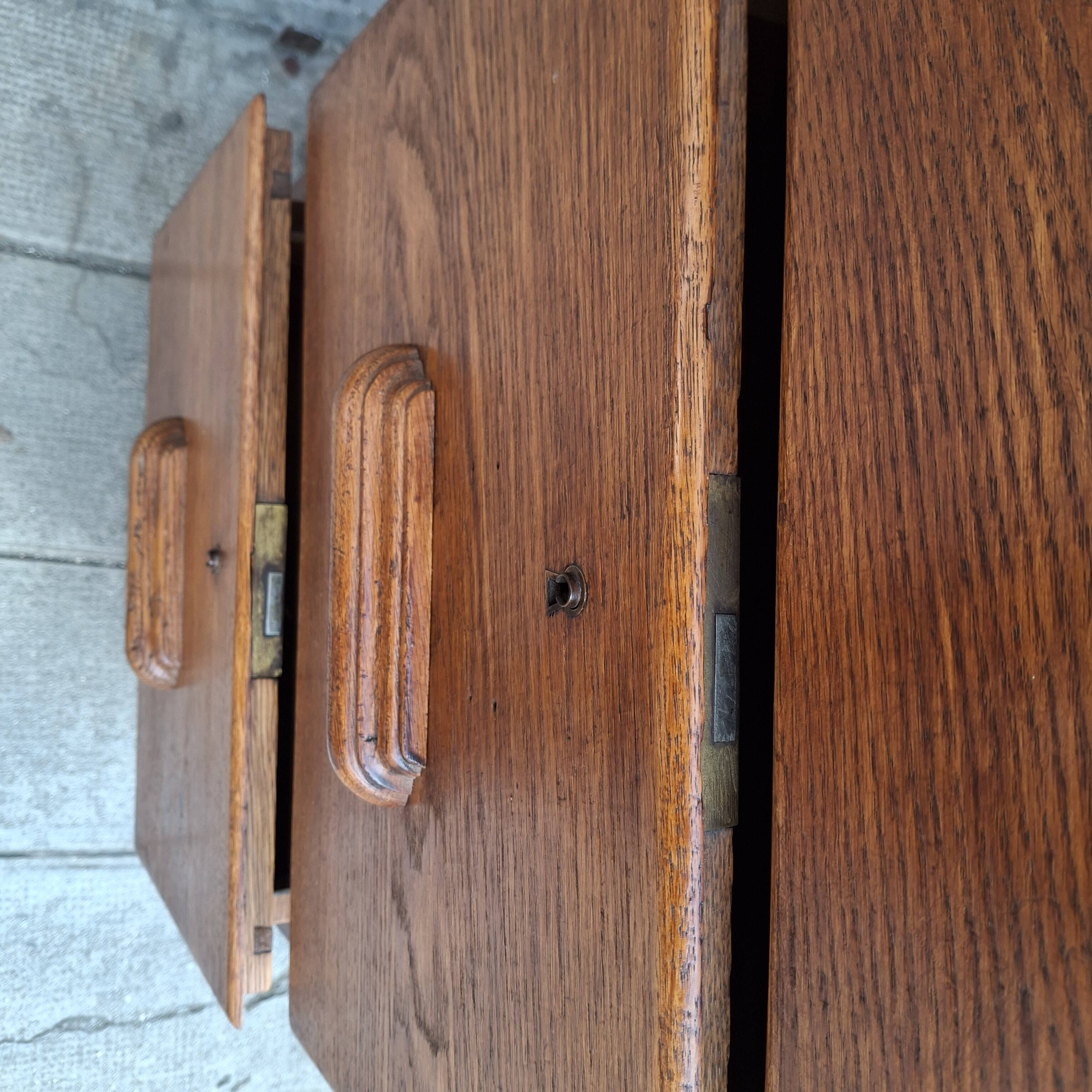 Old notary's furniture. Trade furniture in oak.