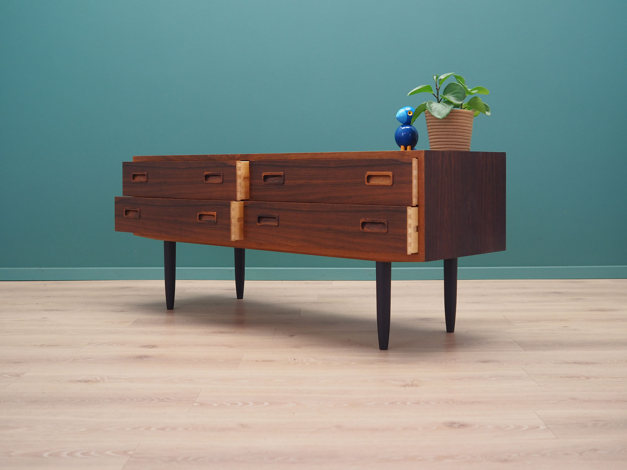 Rosewood chest of drawers, Danish design, 1960s, manufacturer: Hundevad & Co