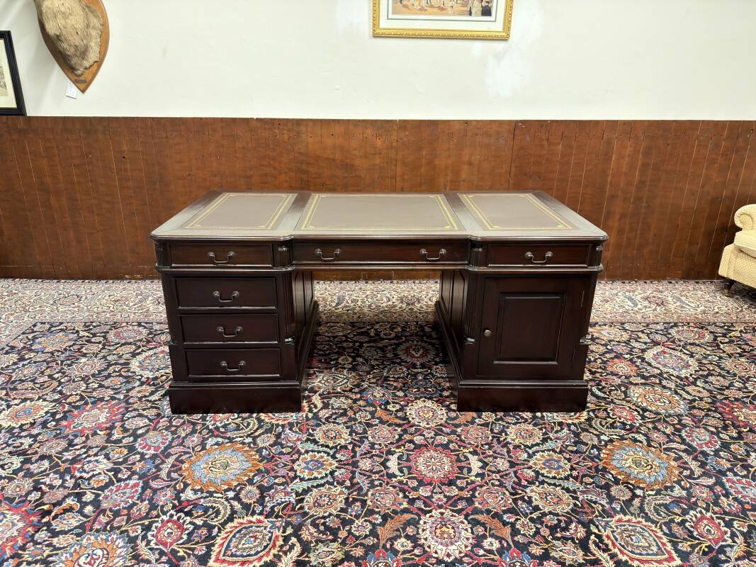Bureau Chesterfield classique anglais Partnerdesk