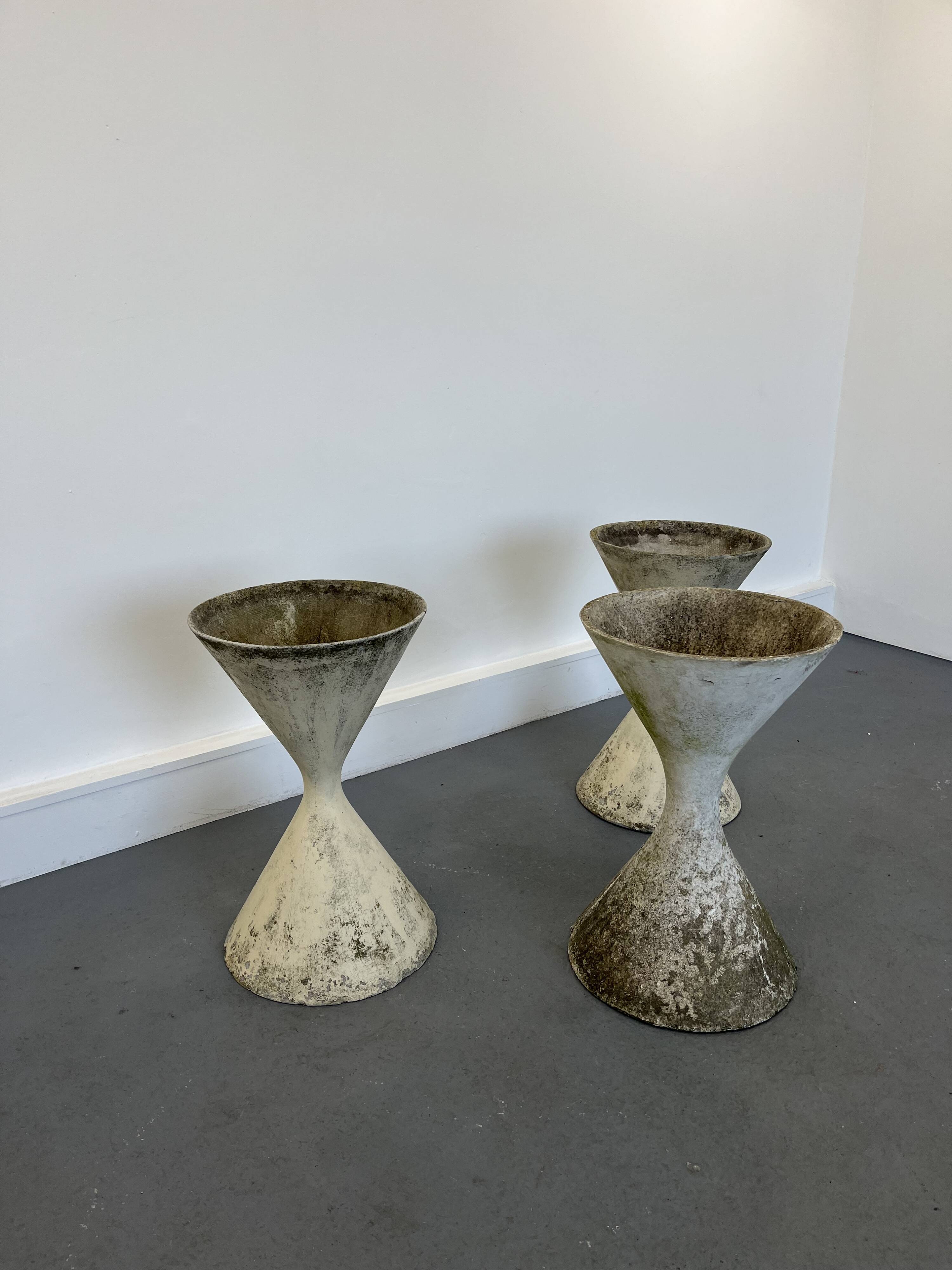 3 planters design Anton Bee assisted by Guhl edition Eternit 1958