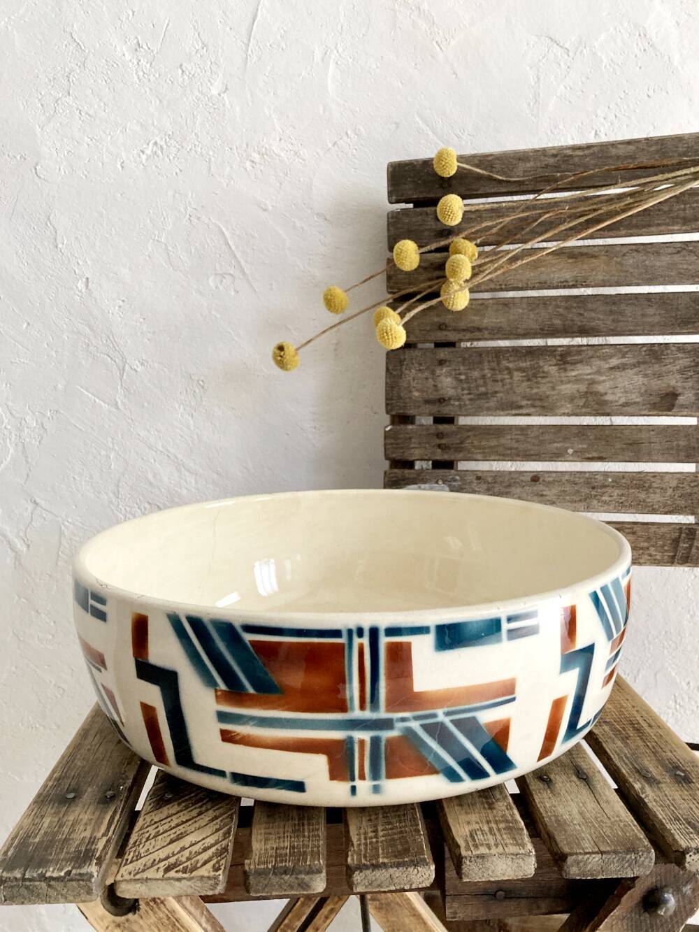 Antique ceramic basin, Claudine model