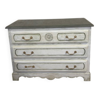 Vintage commode style