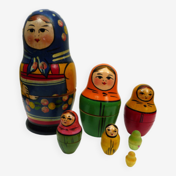 Set of 7 russian dolls