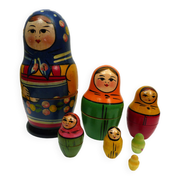 Set of 7 Russian dolls