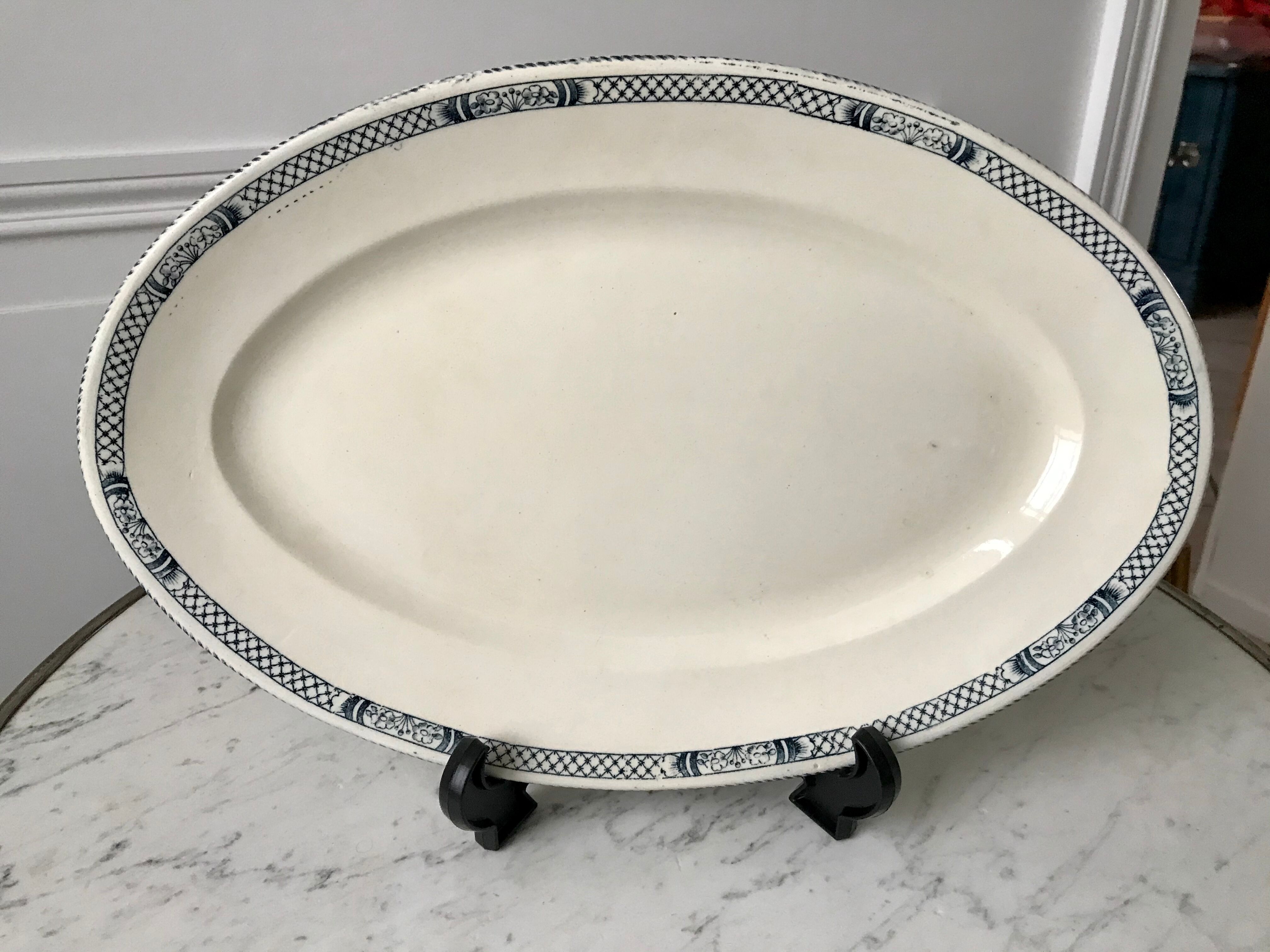 Flat oval Iron Earth Salins late nineteenth