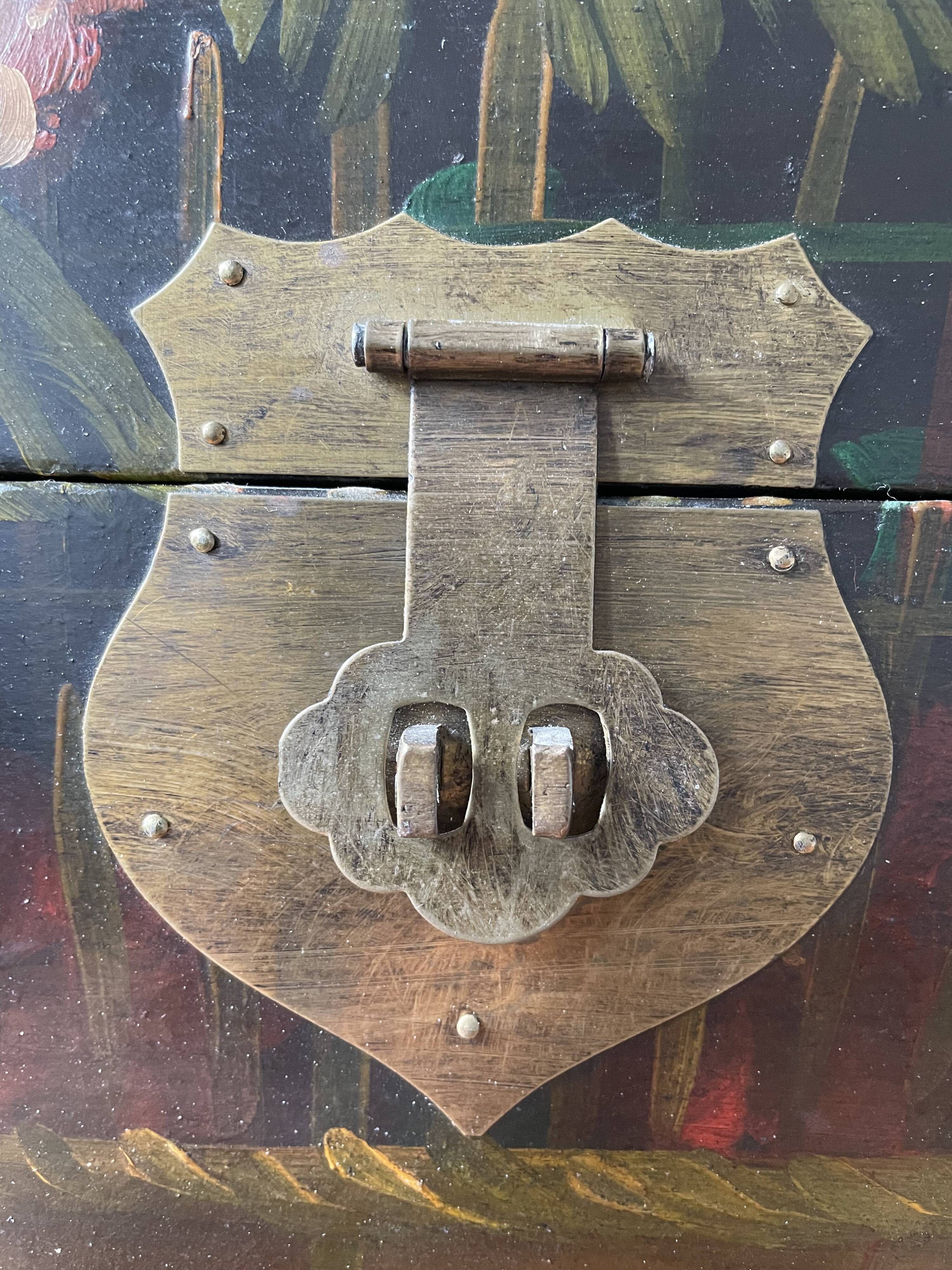 Antique chest in painted lacquered wood