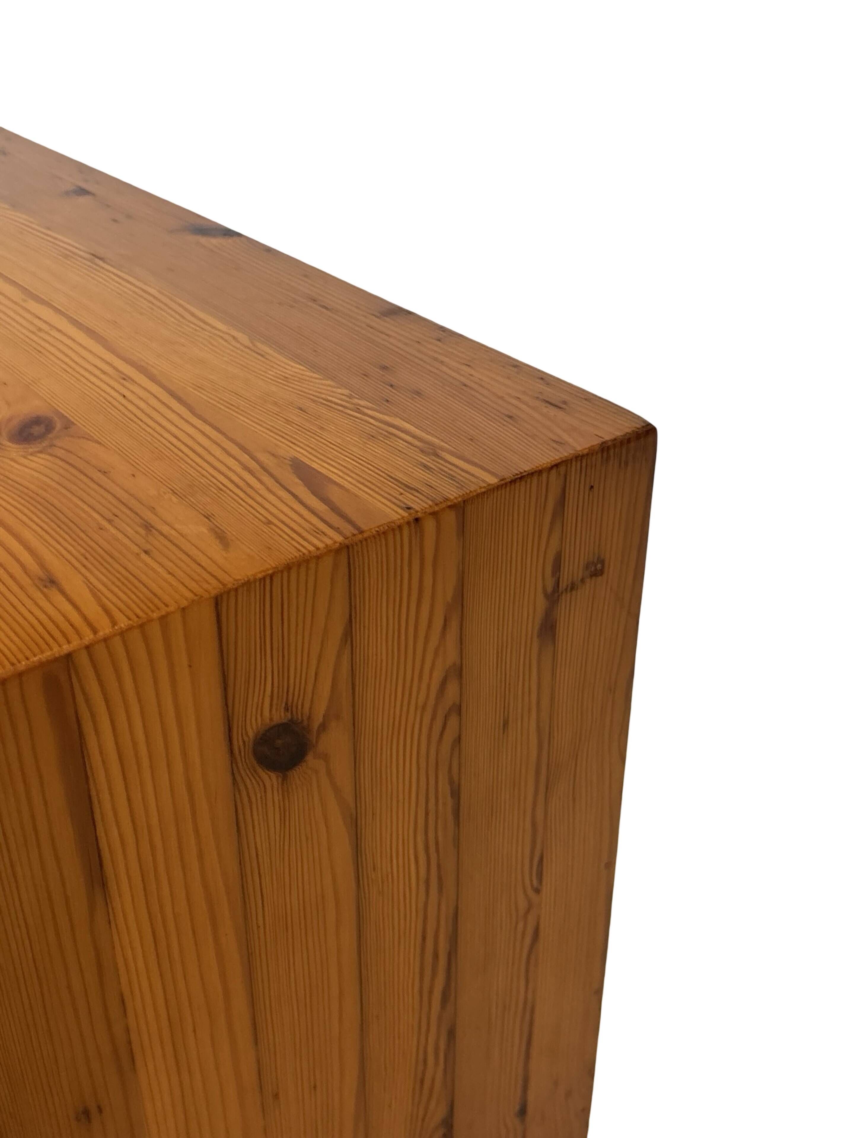 Table de chevet en pin, années 70