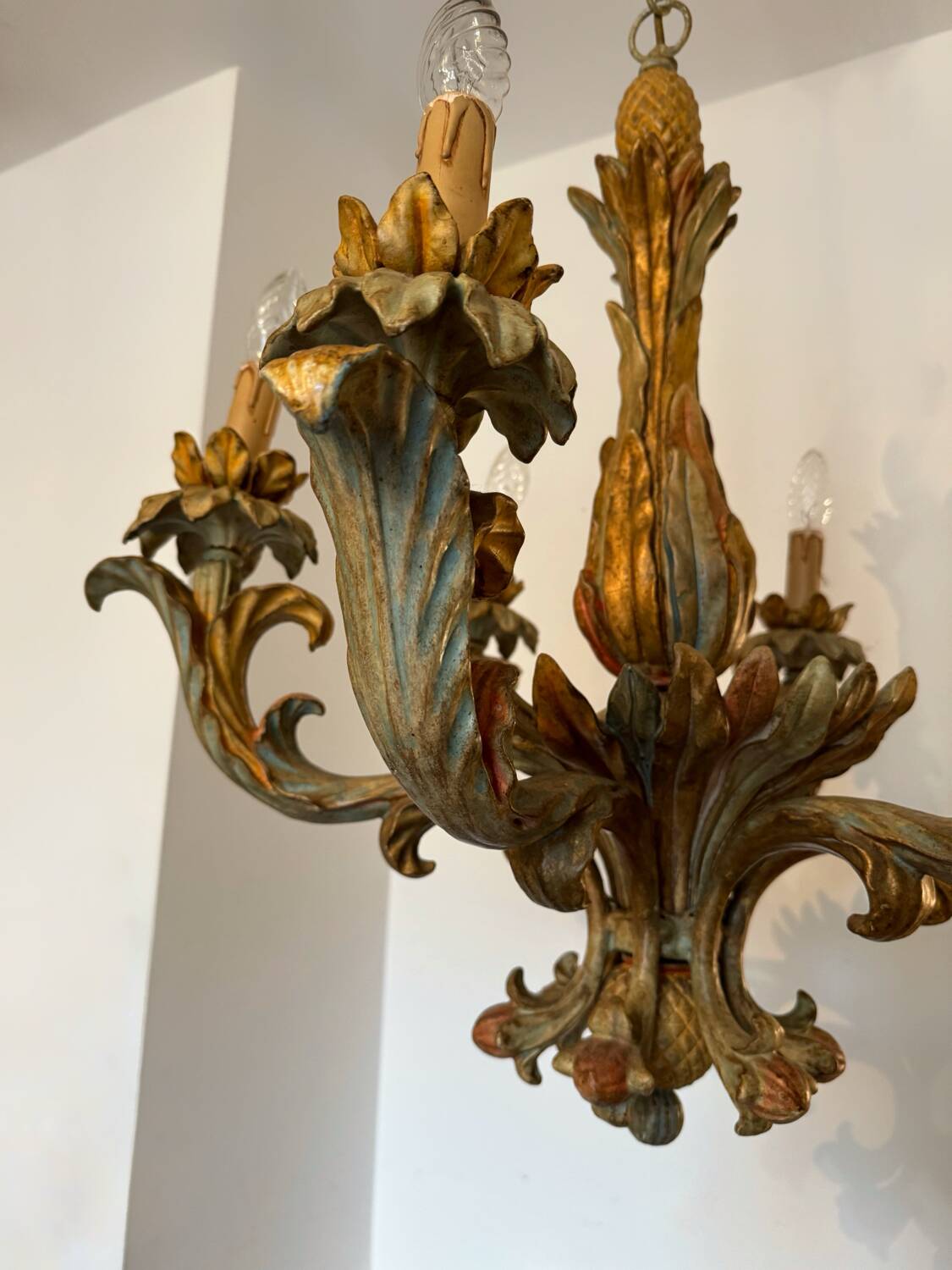 70s Hollywood Regency style chandelier in carved wood