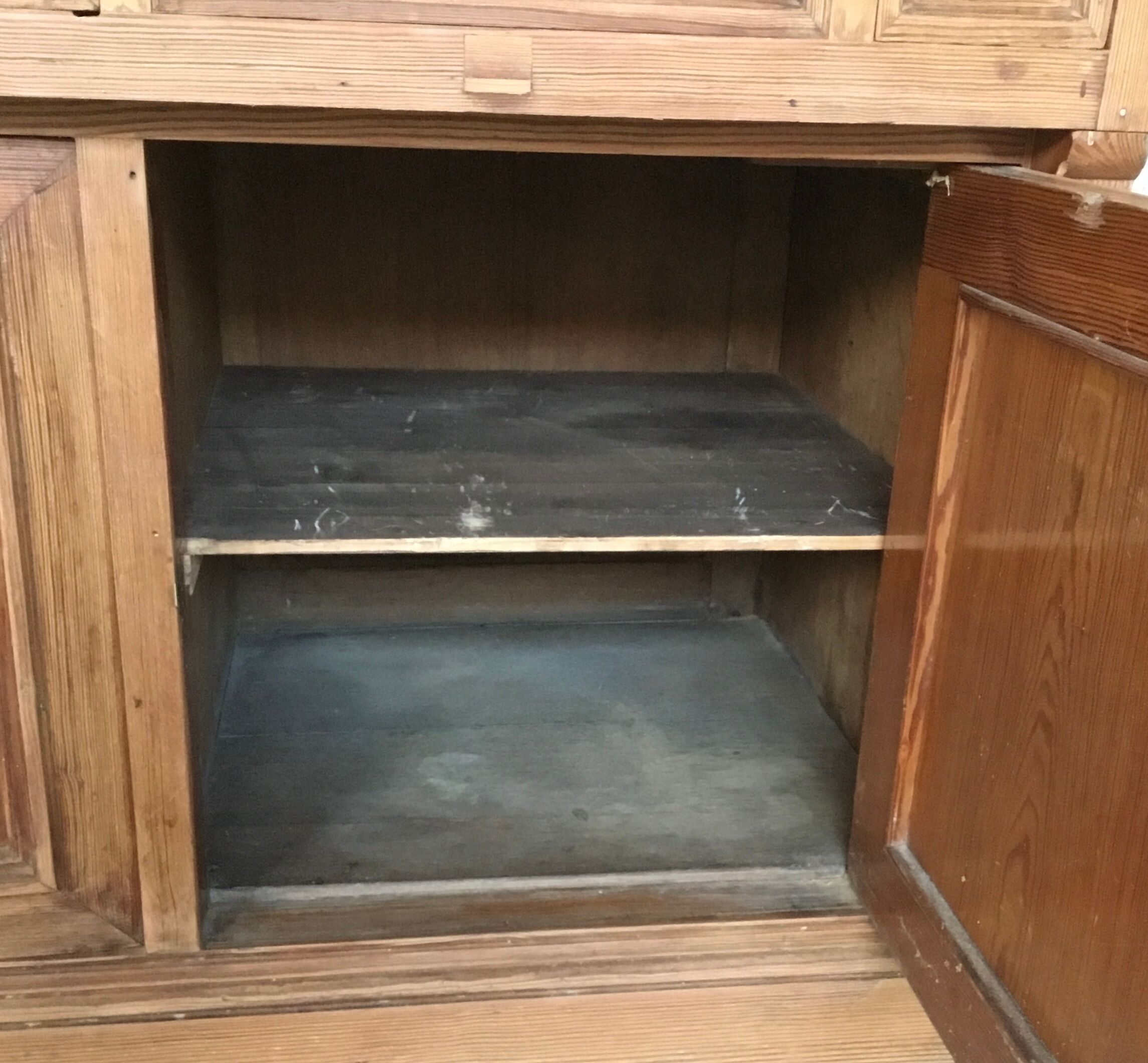 Counter or low sideboard in solid wood - craft furniture