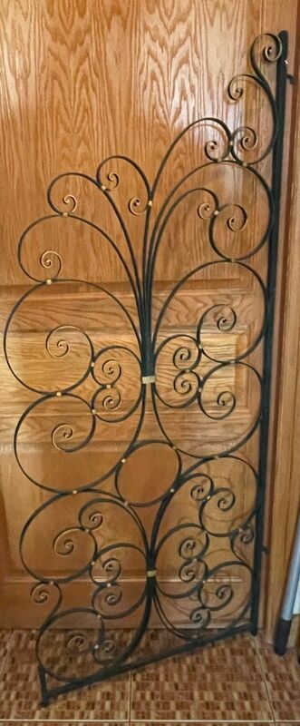 Pair of interior wrought iron grilles XXth century