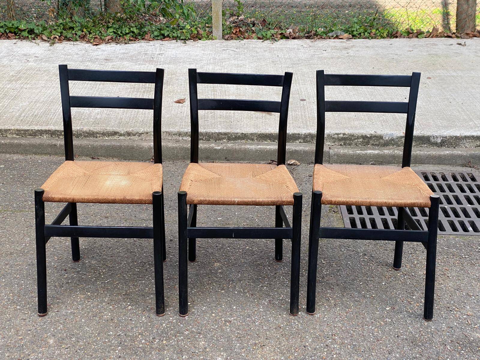 4 chaises scandinaves italiennes Gessef noires bois massif et cordage