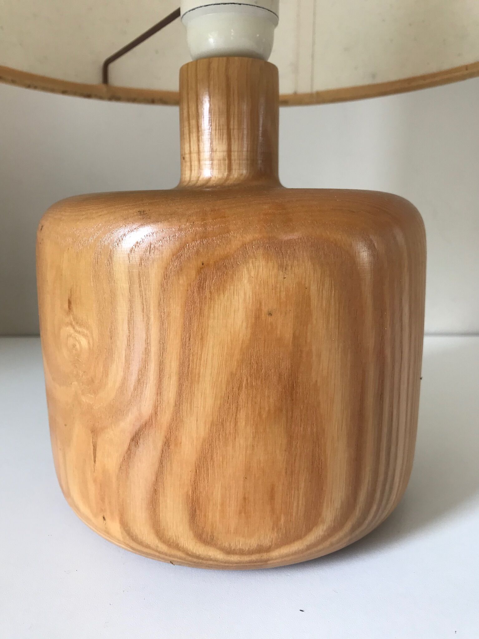 Vintage pine lamp - 70s