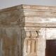Ancienne armoire de cuisine blanche (vers 1920)