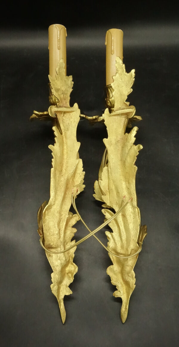 Paire d'appliques à 1 feu style Louis XV