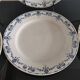 Assiettes ancienne plates " Etrusque " en porcelaine opaque de Gien Terre de Fer